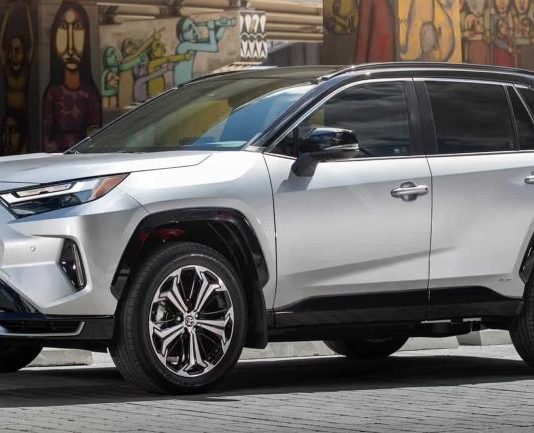 Toyota RAV4 обійшов Tesla Model Y і став найпопулярнішим авто у світі