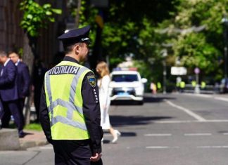 Експерт розповів, де поліції заборонено зупиняти автомобілі