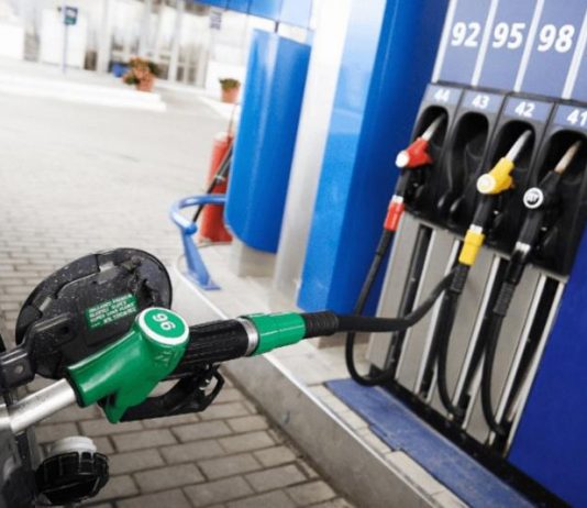 Чому влітку авто витрачає більше пального і як знизити витрати