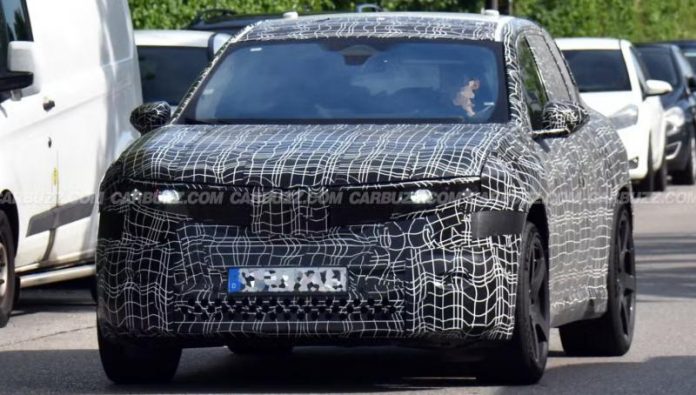 У Німеччині помітили прототип нового BMW iX3 M (ФОТО)