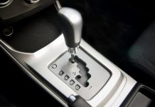 Названо 3 помилки, які «вбивають» автоматичну коробку передач