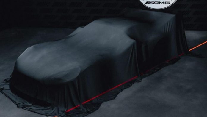 Mercedes опублікував фото нового AMG GT