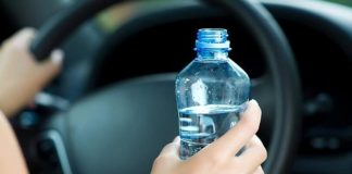 Названо 5 предметів, які мають бути в багажнику кожного водія влітку