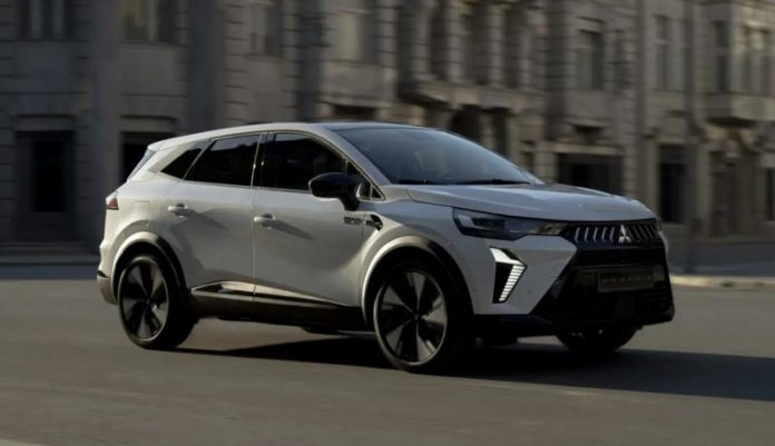 Новий Mitsubishi Grandis дебютує в Європі з тримоторною гібридною системою