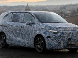 Mercedes-Benz представив перші фото нового преміального фургона VLE 2026