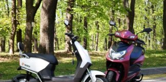 Чи потрібно реєструвати мопед і які права потрібні для керування ним