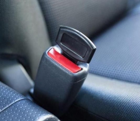 Поліцейський назвав 6 найбільш небезпечних аксесуари в авто Поліцейський назвав 6 найбільш небезпечних аксесуари в авто