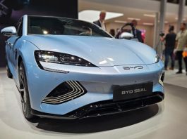 Китайські електрокари запідозрили у шпигунстві