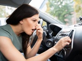 Названо 5 причин, чому в авто може з'явитися запах гару