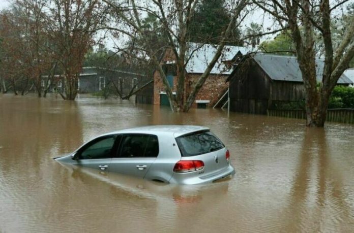 Названо ознаки, що ваш потенційний автомобіль колись був у воді