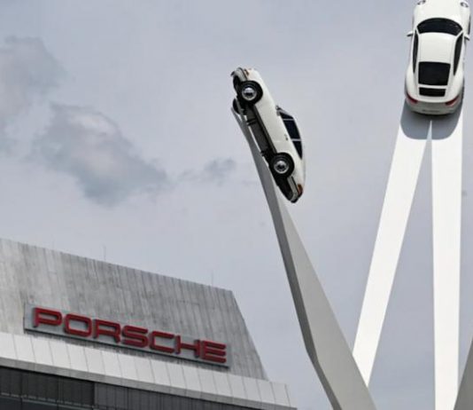 Операційний прибуток Porsche впав на 91% у другому кварталі