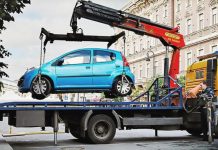 У яких випадках авто можуть евакуювати інспектори з паркування