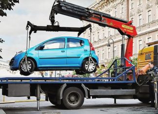 У яких випадках авто можуть евакуювати інспектори з паркування