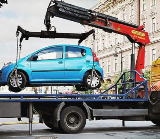 У яких випадках авто можуть евакуювати інспектори з паркування