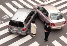 Що робити, коли уникнути аварії неможливо: практичні рекомендації водіям