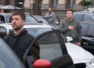 Чи передбачено штраф за ігнорування хвилини мовчання під час керування авто