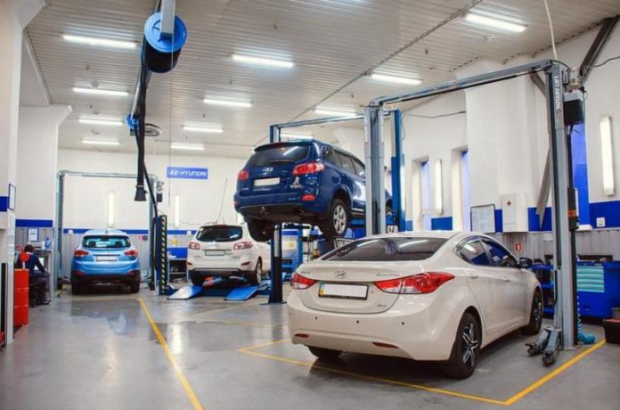 Автомеханік перерахував 10 найдорожчих поломок, які знецінюють авто