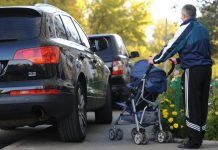 Який штраф загрожує за рух по тротуарах і пішохідних доріжках