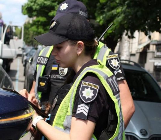 Коли можна не показувати документи поліції: що каже закон