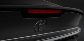Toyota представила стильну спецверсію Prius Night Shade з потужним гібридом