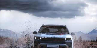 Оновлений Jeep Compass 4xe показали на офіційних фото