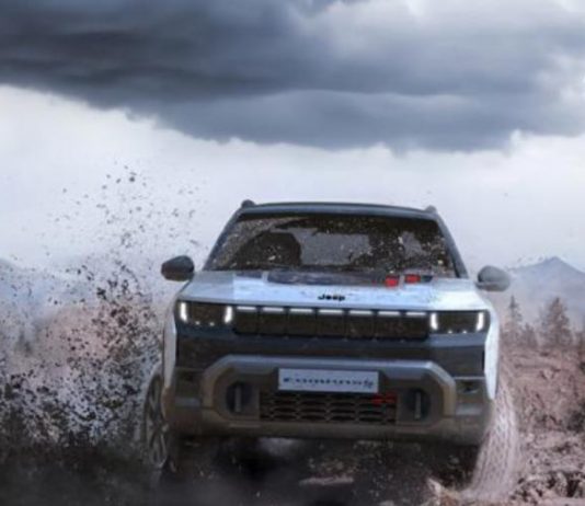 Оновлений Jeep Compass 4xe показали на офіційних фото