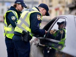 Чому на авто зі США можна отримати штраф в Україні