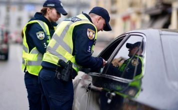 Чому на авто зі США можна отримати штраф в Україні