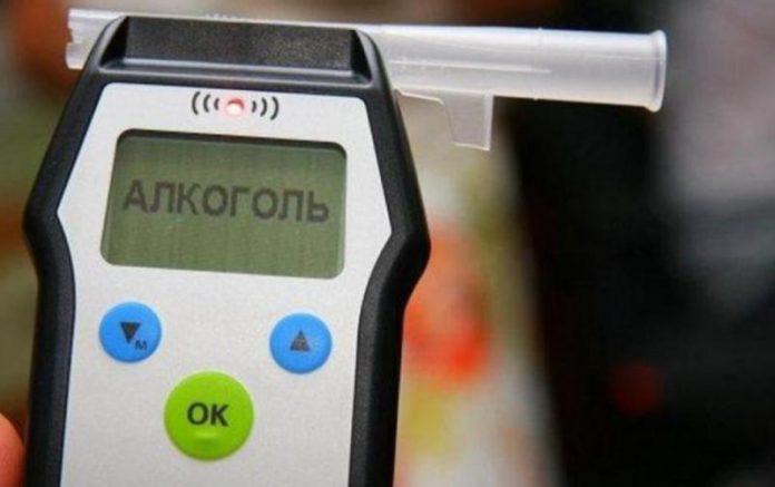Названо напої, які найсильніше впливають на водіїв