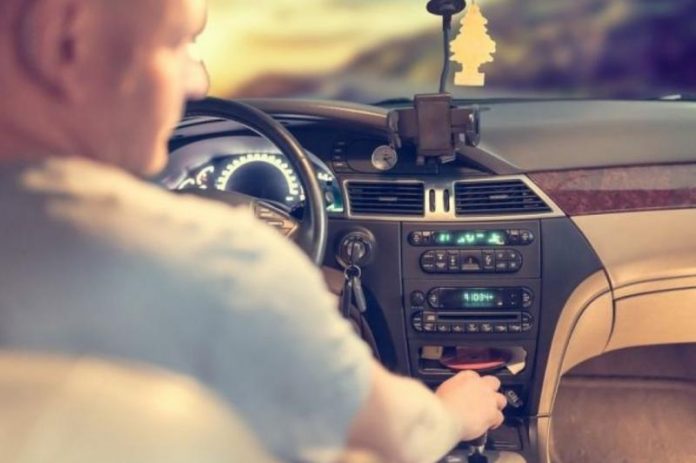 Як швидко охолодити салон авто без кондиціонера