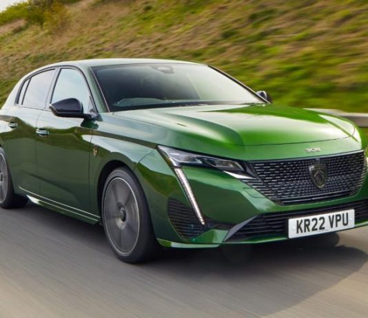Peugeot 308 2026 показали на перших рендерах