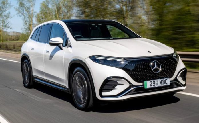 Оновлений EQS SUV отримав нові мотори та дизайн (ФОТО)