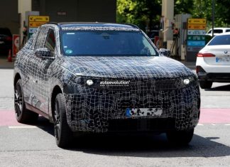 Новий BMW X5 отримає панорамний дисплей на всю передню панель