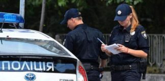 Поліція просить відкрити капот: що дозволено законом