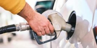 Ціни на бензин в Україні зростатимуть через нові акцизи та світові ринки