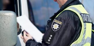 Чи варто підписувати постанову про штраф прямо на місці зупинки