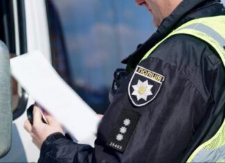 Чи варто підписувати постанову про штраф прямо на місці зупинки