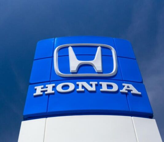 Honda та Acura під розслідуванням у США через поломки двигунів та пожежі