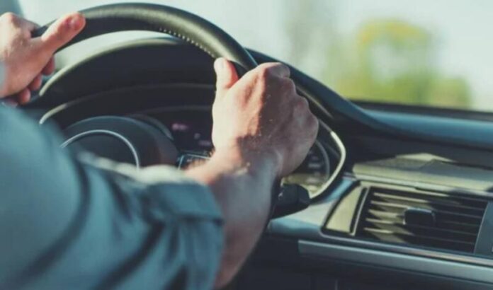 Водіям розповіли, що заборонено перевозити в авто