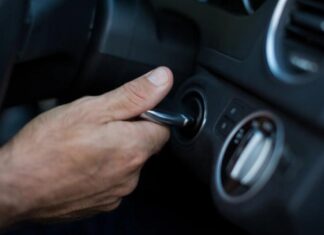 Чи варто гріти авто в спеку: поради експертів