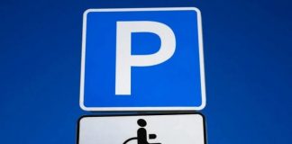 В Україні посилять відповідальність за паркування на місцях для інвалідів