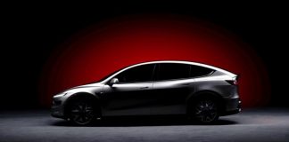 Tesla Model YL із рекордним запасом ходу 751 км надійшла у салони (ФОТО)
