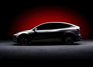 Tesla Model YL із рекордним запасом ходу 751 км надійшла у салони (ФОТО)