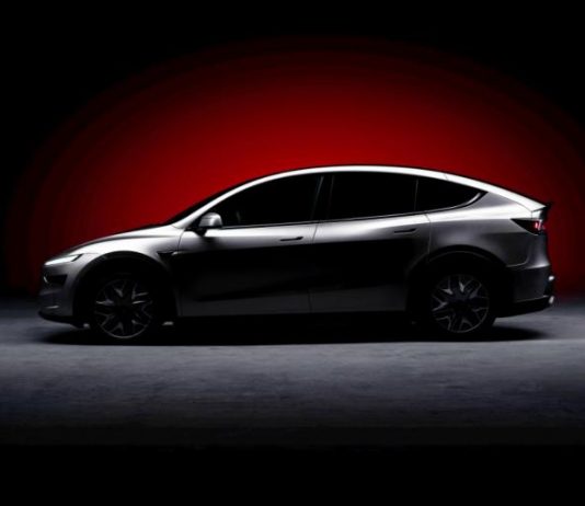 Tesla Model YL із рекордним запасом ходу 751 км надійшла у салони (ФОТО) Tesla Model YL із рекордним запасом ходу 751 км надійшла у салони (ФОТО)