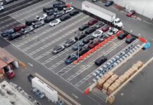 На заводі Tesla у Фрімонті помітили незвичайні корпуси автомобілів