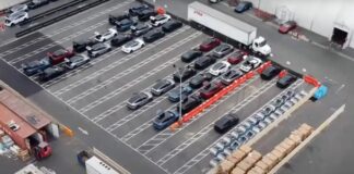 На заводі Tesla у Фрімонті помітили незвичайні корпуси автомобілів