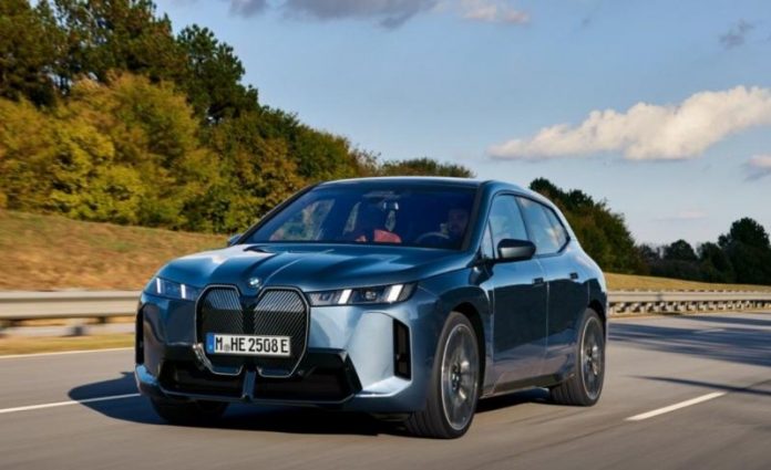 BMW відкликає моделі iX, i7 і i4 через загрозу втрати тяги