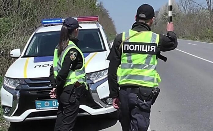 Без прав і реєстрації на мопеді: поліція попереджає про серйозні штрафи
