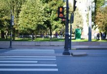 Як не порушити ПДР біля пішохідного переходу: головні правила для водіїв
