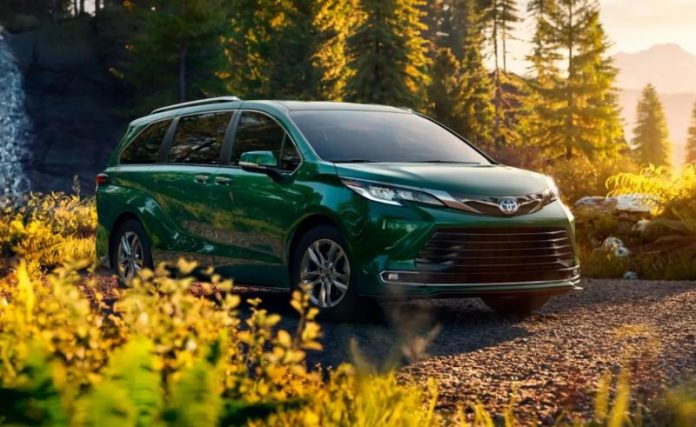 Toyota представить нові бензинові двигуни для всіх типів приводів